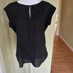 The Limited Cap Sleeve Top